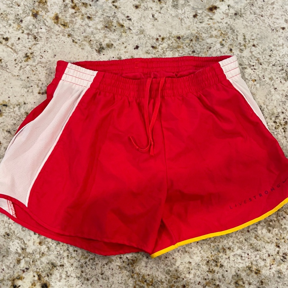 Nike live strong medium shorts